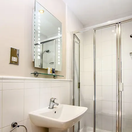 Guy Fawkes Mini-hôtel 4*