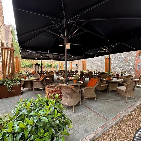 Guy Fawkes Inn 4*