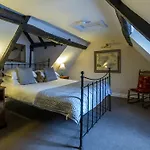 Guy Fawkes 4*